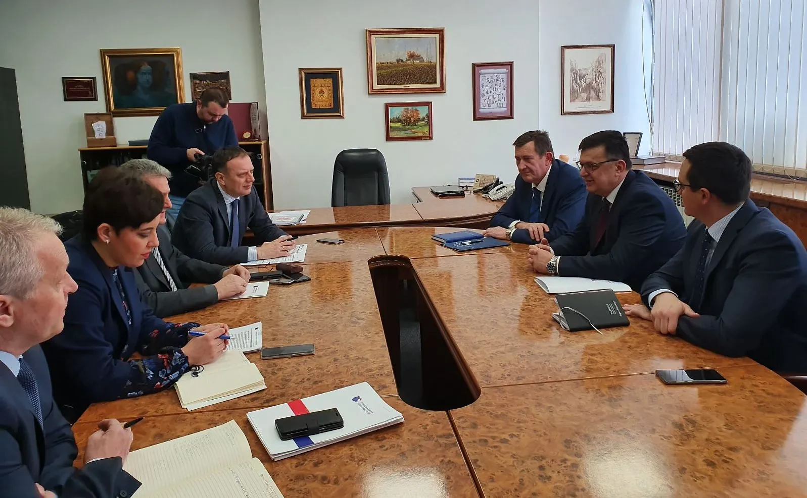 Chairman Tegeltija and Minister Mitrović Meet with RS Chamber of Commerce Management 