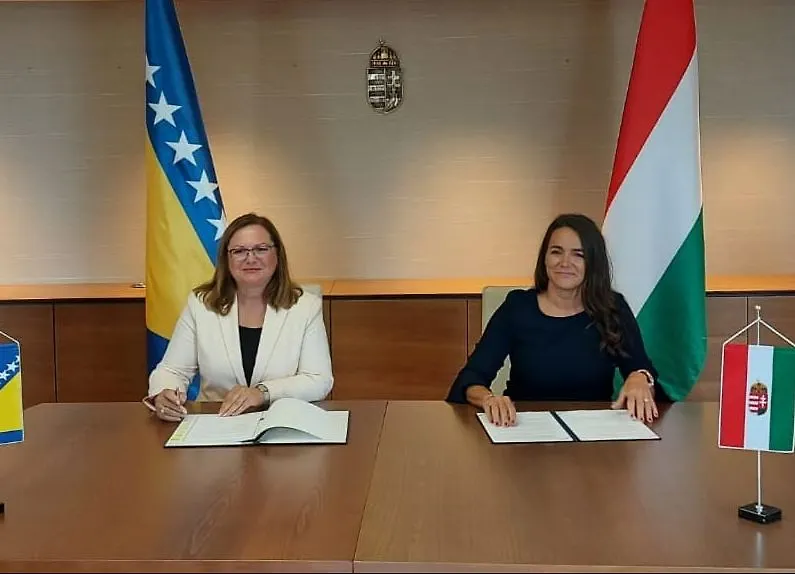 Potpisan Memorandum o saradnji u području mladih između Ministarstva civilnih poslova BiH i Ureda premijera i ministra za porodicu Mađarske