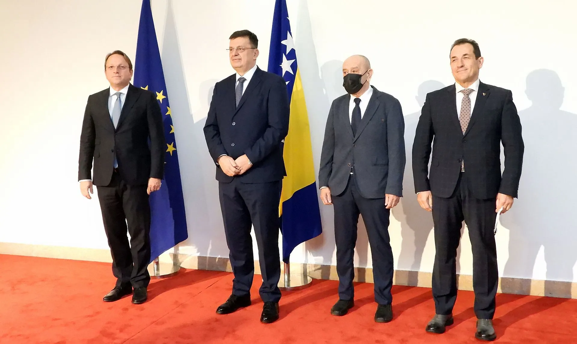 Предсједавајући Тегелтија разговарао са комесаром Вархељијем