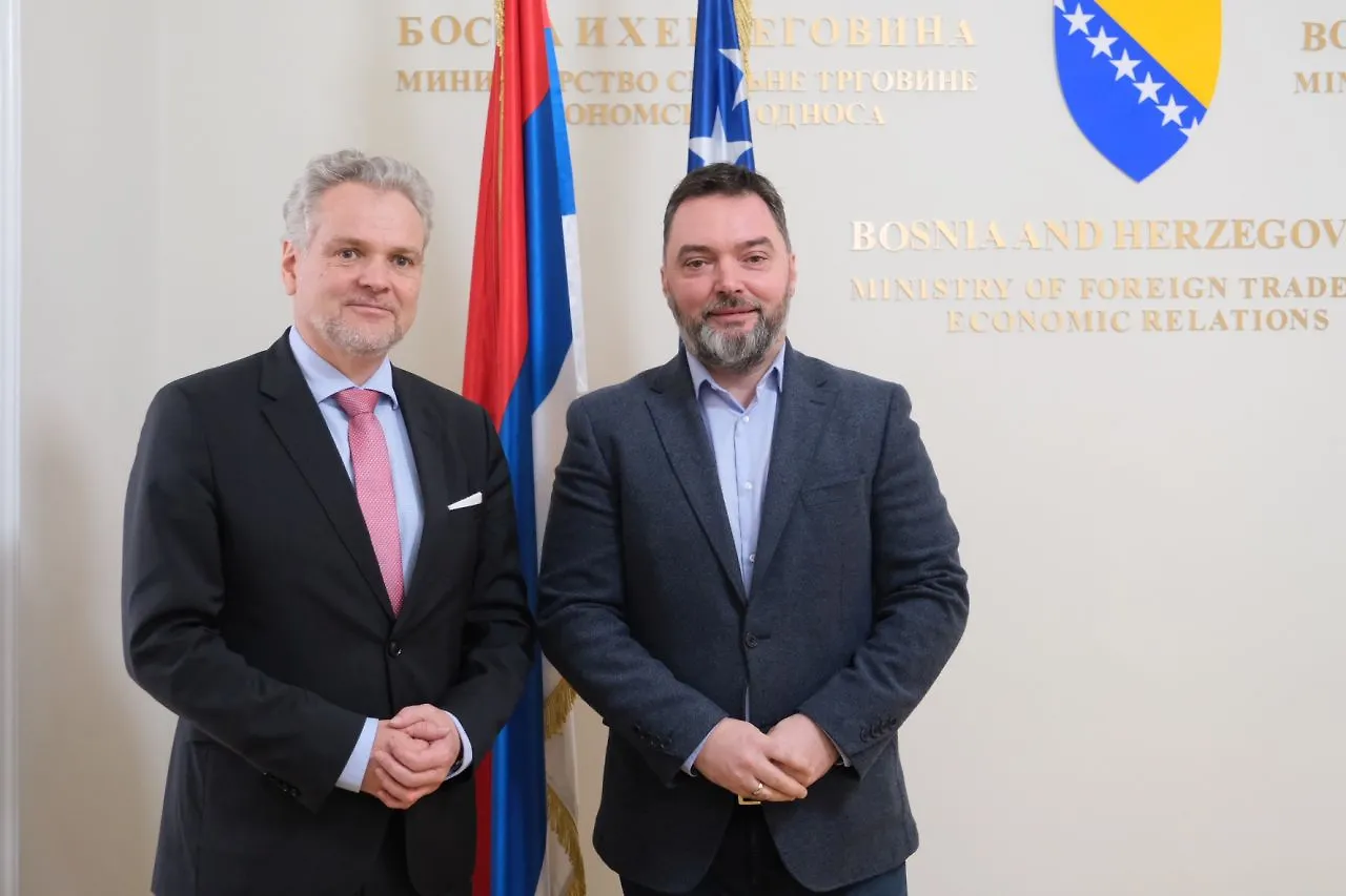 Ministar Košarac i ambasador Sattler o aktuelnim političkim i ekonomskim temama