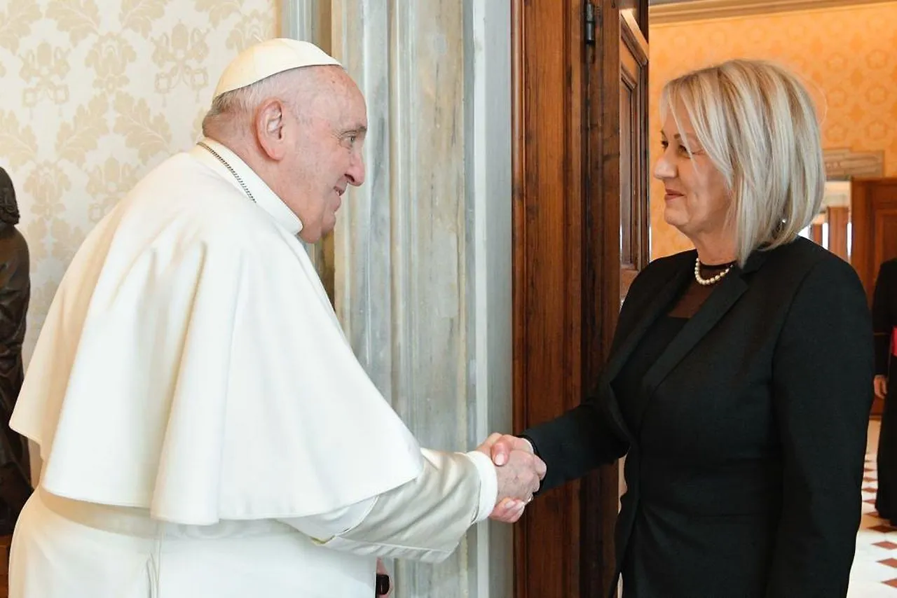 Chairwoman Krišto in audience with Pope Francisco