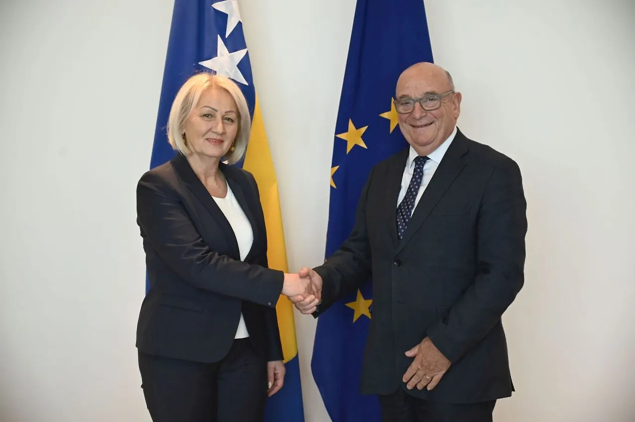 Chairwoman of Council of Ministers of BIH in Meeting with Lord Stuart Peach, Special Envoy of UK Prime Minister for Western Balkans