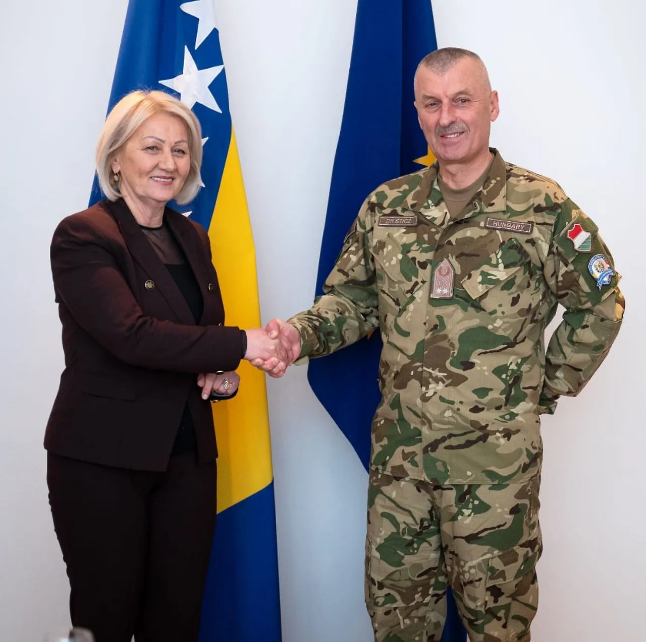Farewell Visit by EUFOR Commander Laszlo Sticz
to Chairwoman of Council of Ministers of BIH
