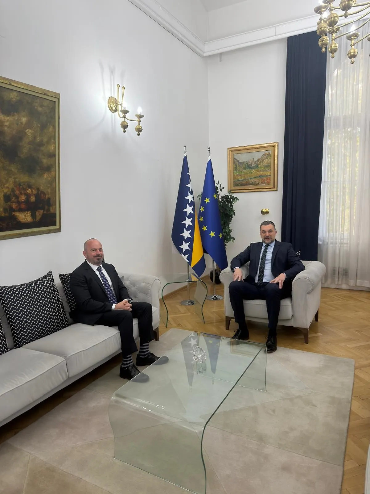 Ministar Elmedin Konaković se sastao sa otpravnikom poslova Ambasade SAD-a u BiH Johnom Ginkelom
