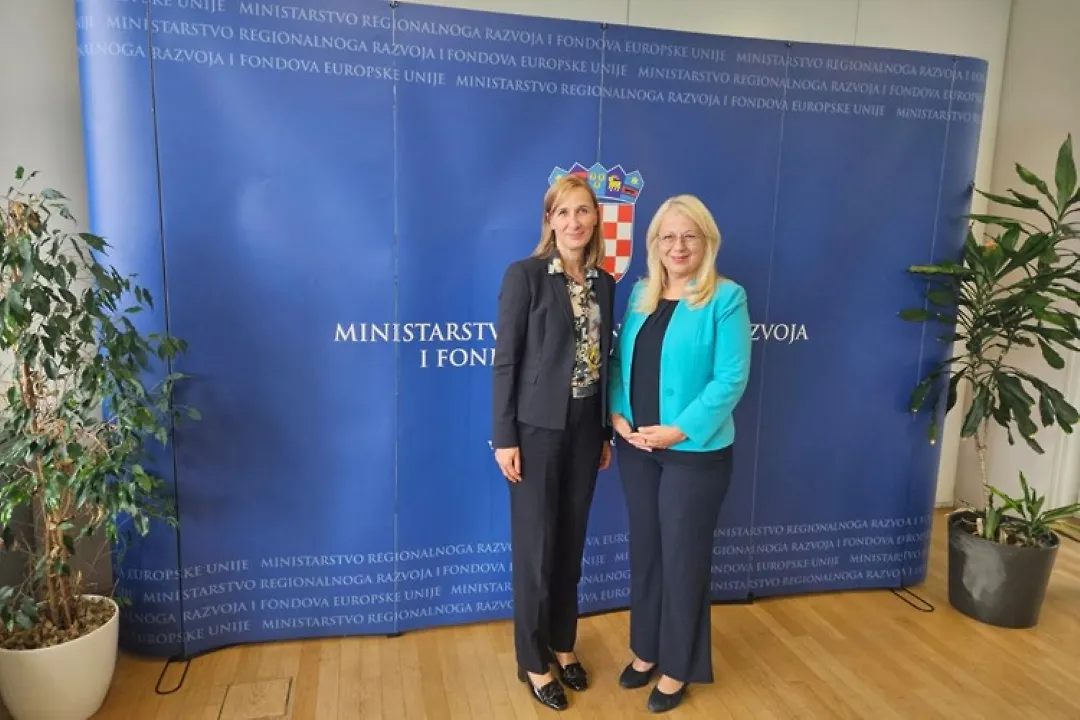 Ambasadorica Kovačević-Bajtal se sastala sa ministricom regionalnoga razvoja i fondova EU Republike Hrvatske Natašom Mikuš Žigman