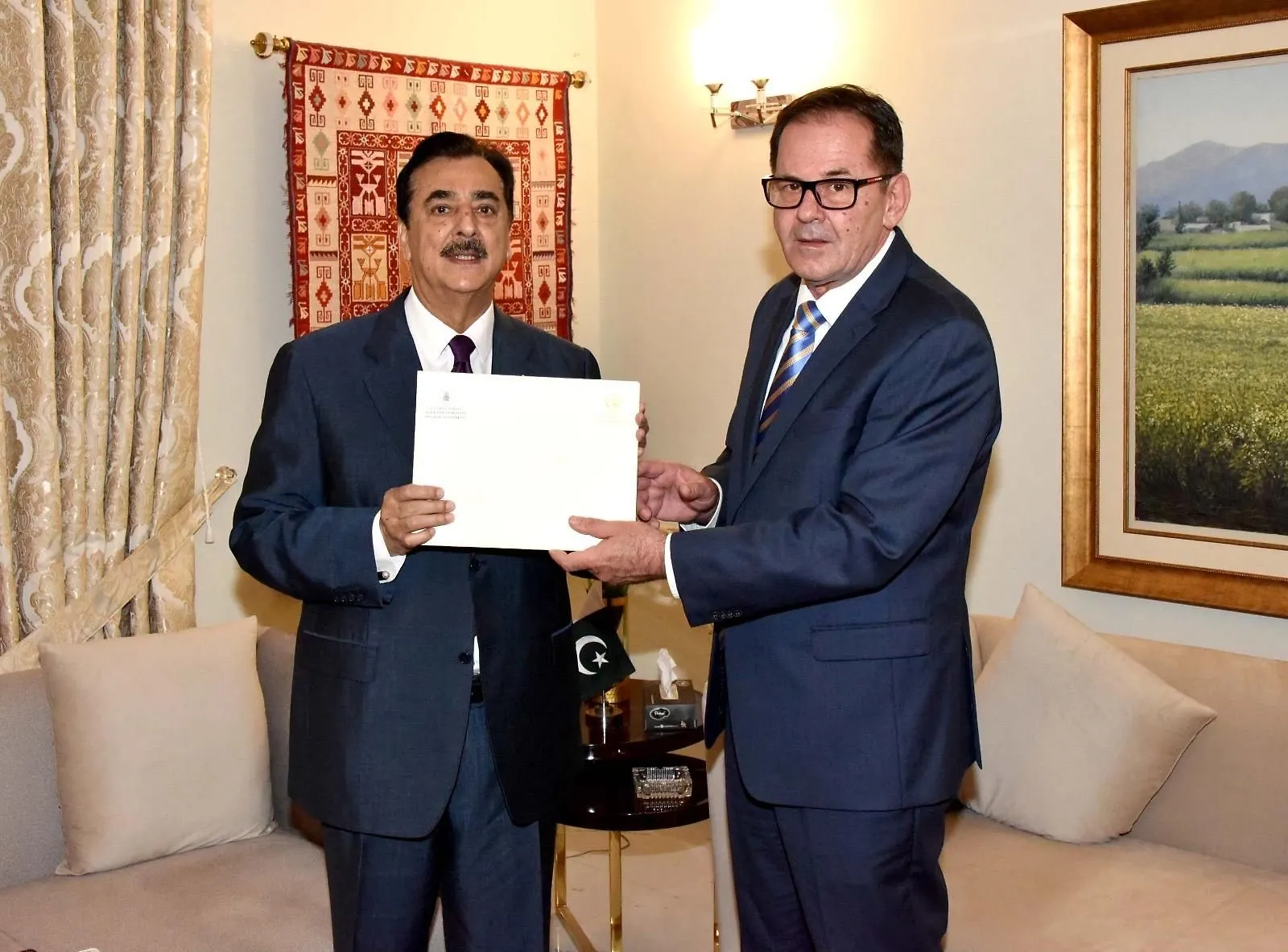 Ambasador Emin Čohodarević susreo se sa predsjedavajućim Senata IR Pakistan Syedom Yousafom Gilaniem