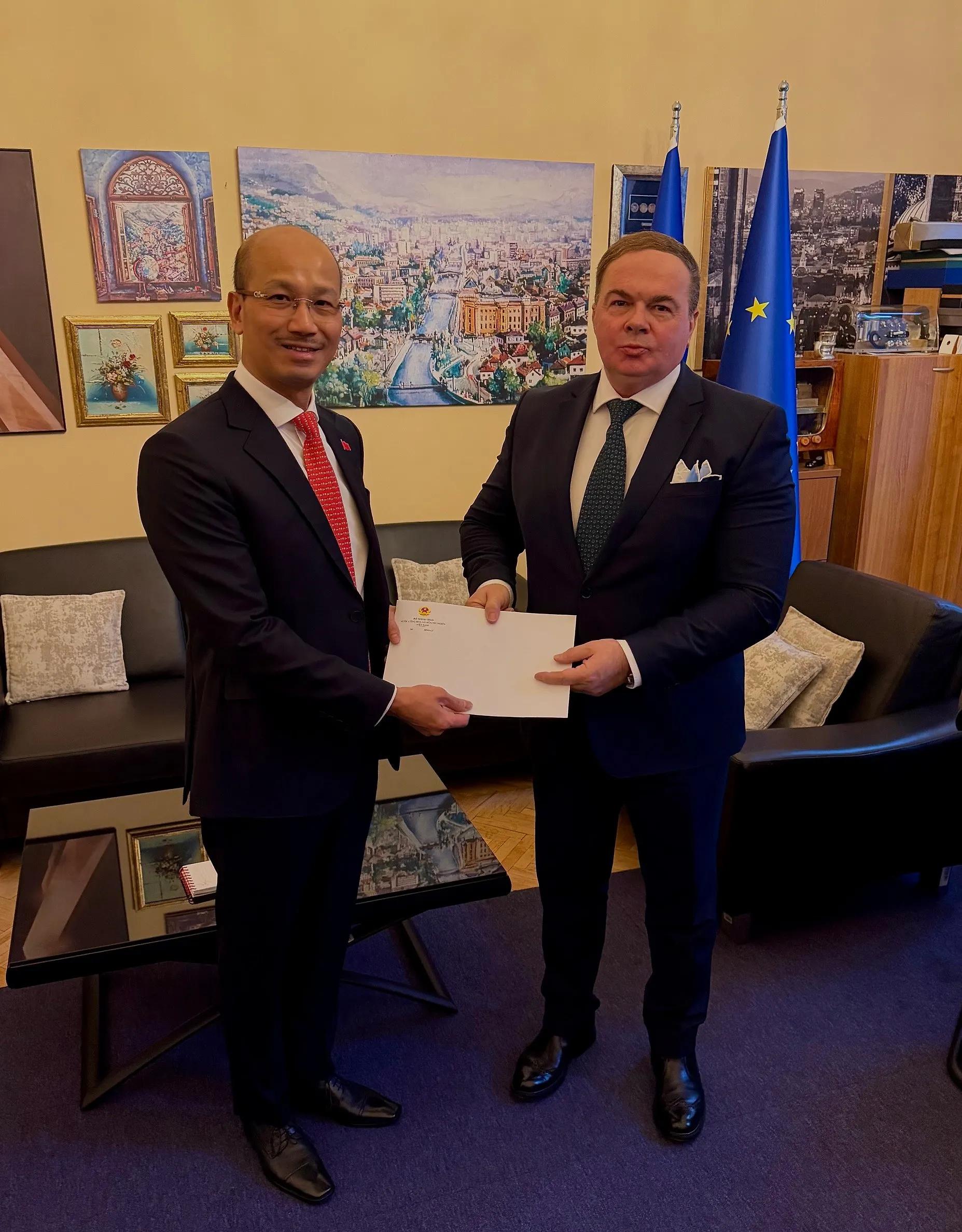 Novoimenovani ambasador Socijalističke Republike Vijetnam u BiH Bui Le Thai predao kopije akreditivnih pisama