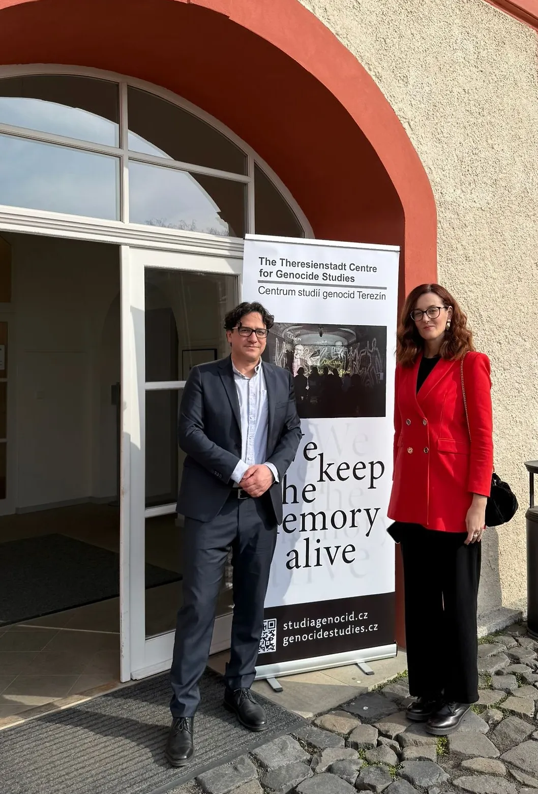 Ambasadorica Martina Mlinarević prisustvovala otvaranju stalne postavke "Zločin bez imena" u Terezinu