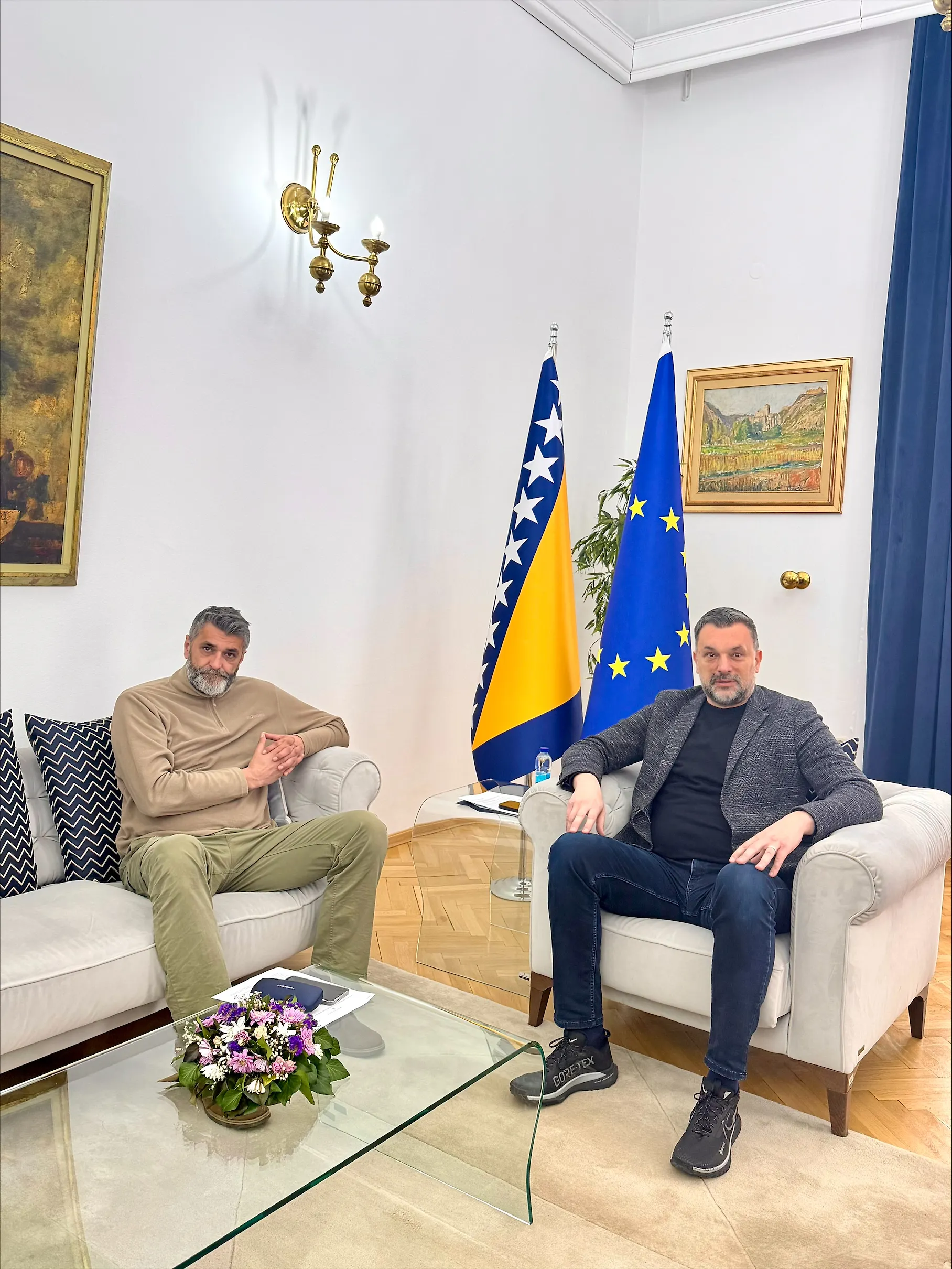 Ministar Elmedin Konaković sastao se s direktorom Memorijalnog centra Srebrenica Emirom Suljagićem