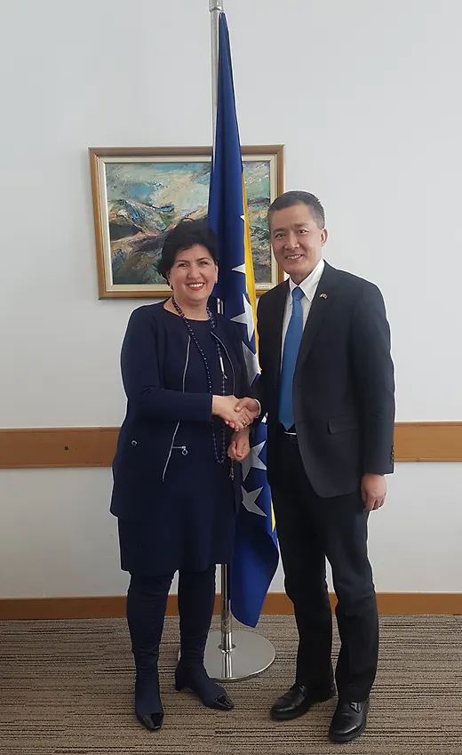 Галерија 2