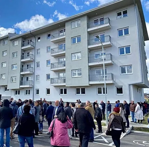 Posjeta Banjaluci: Ministar Hurtić prisustvovao otvaranju zgrade za 50 porodica, održao niz sastanaka sa visokim zvaničnicima entiteta RS