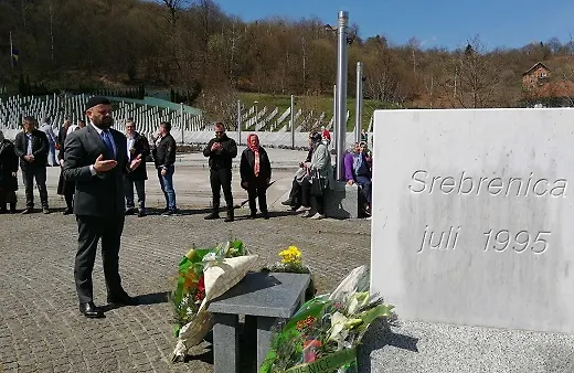 Ministar Sevlid Hurtić u Potočarima prisustvovao obilježavanju 20. godišnjice prve kolektivne dženaze žrtvama genocida