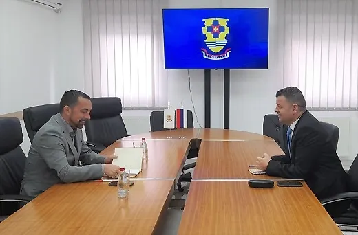 Ministar Sevlid Hurtić se u Doboju sastao sa gradonačelnikom Borisom Jerinićem, posjetio glavnog imama i predsjednika Medžlisa IZ