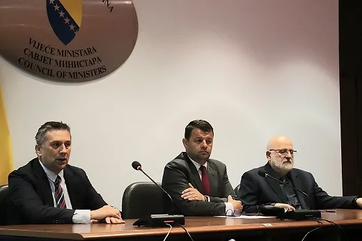 Ministar Sevlid Hurtić uručio grant sredstva Međureligijskom vijeću i Crvenom krstu/križu Bosne i Hercegovine u ukupnom iznosu od 250.000 KM