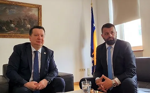 Ministar Sevlid Hurtić se u Beču sastao predstavnicima krovnog Saveza bh. udruženja i posjetio Ambasadu Bosne i Hercegovine
