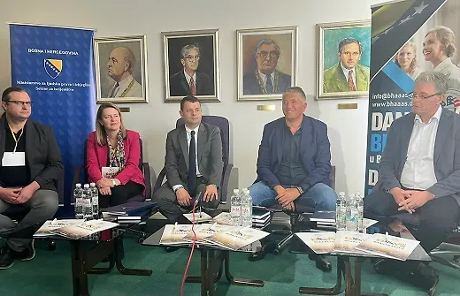 Ministar Sevlid Hurtić u Tuzli govorio na pres konferenciji povodom „14. Dana BHAAAS-a u Bosni i Hercegovini“