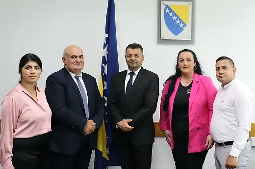 Ministar Sevlid Hurtić primio delegaciju Udruženja Roma „Euro Rom“