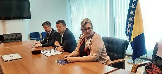 Ministar Hurtić potpisao Ugovore o grant sredstvima sa čelnicama sigurnih kuća u Bosni i Hercegovini