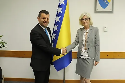 Ministar Sevlid Hurtić razgovarao sa austrijskom ambasadoricom Hartmann, ukazano na probleme u domovima penzionera