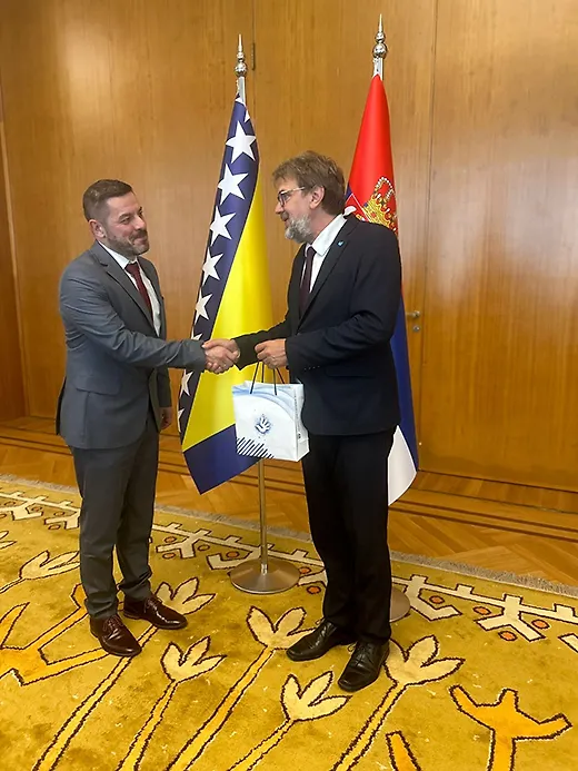 Pomoćnik ministra Ministarstva za ljudska prava i izbjeglice Bosne i Hercegovine, Kemo Sarač, sastao se s ministrom za ljudska i manjinska prava i društveni dijalog u Vladi Republike Srbije, Tomislavom Žigmanovim