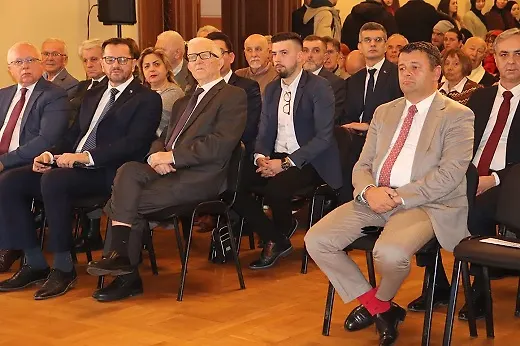 Галерија 2