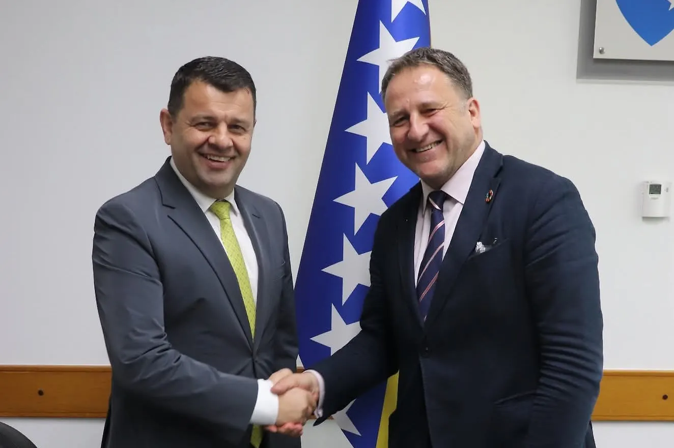 Ministar Hurtić i Renaud Meyer o zajedničkim projektima i elektrifikaciji povratničkih naselja