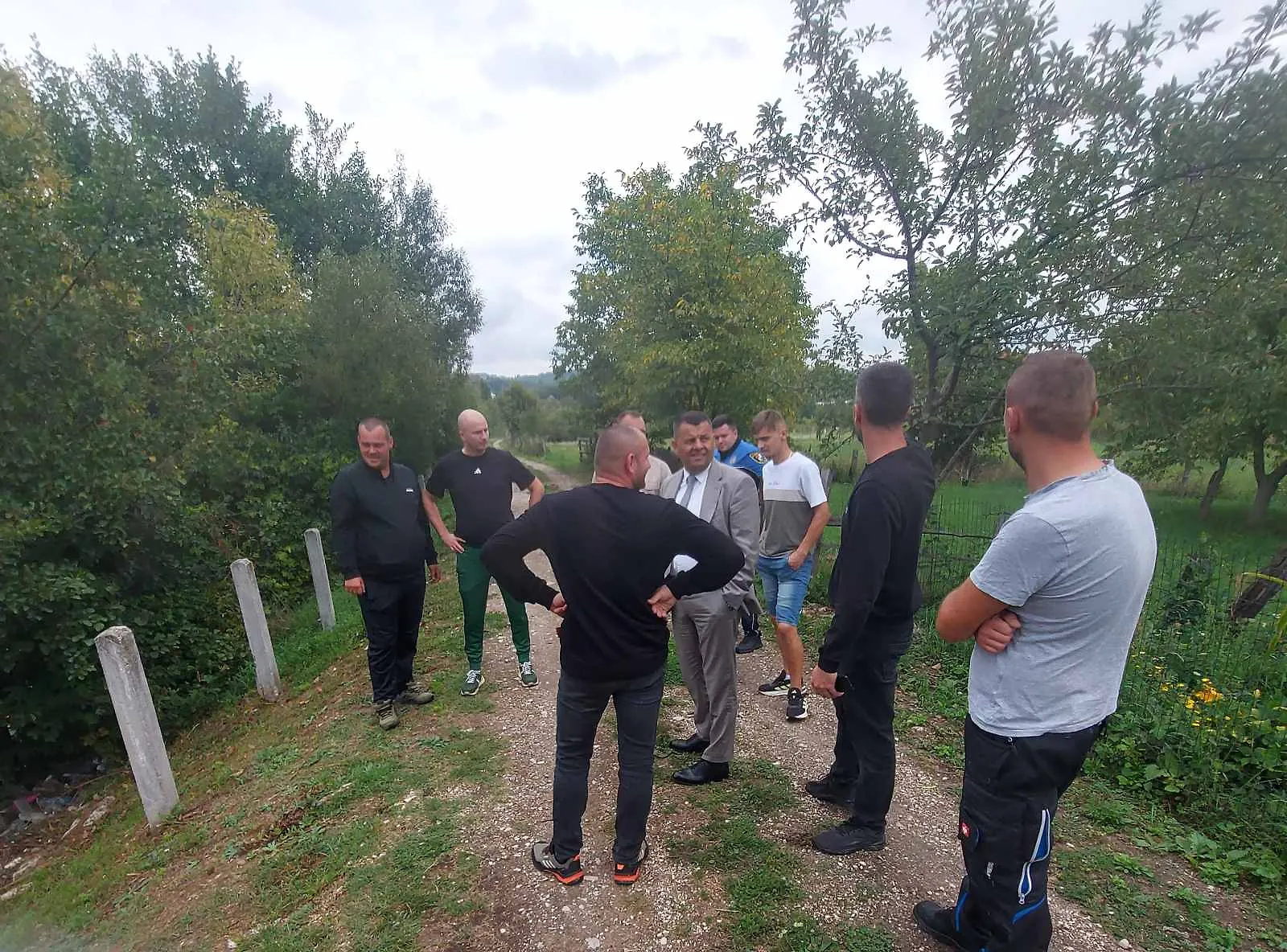 Drugog dana službene posjete Srednjobosanskom kantonu ministar za ljudska prava i izbjeglice BiH dr. Sevlid Hurtić danas je sa saradnicima boravio u općini Vitez