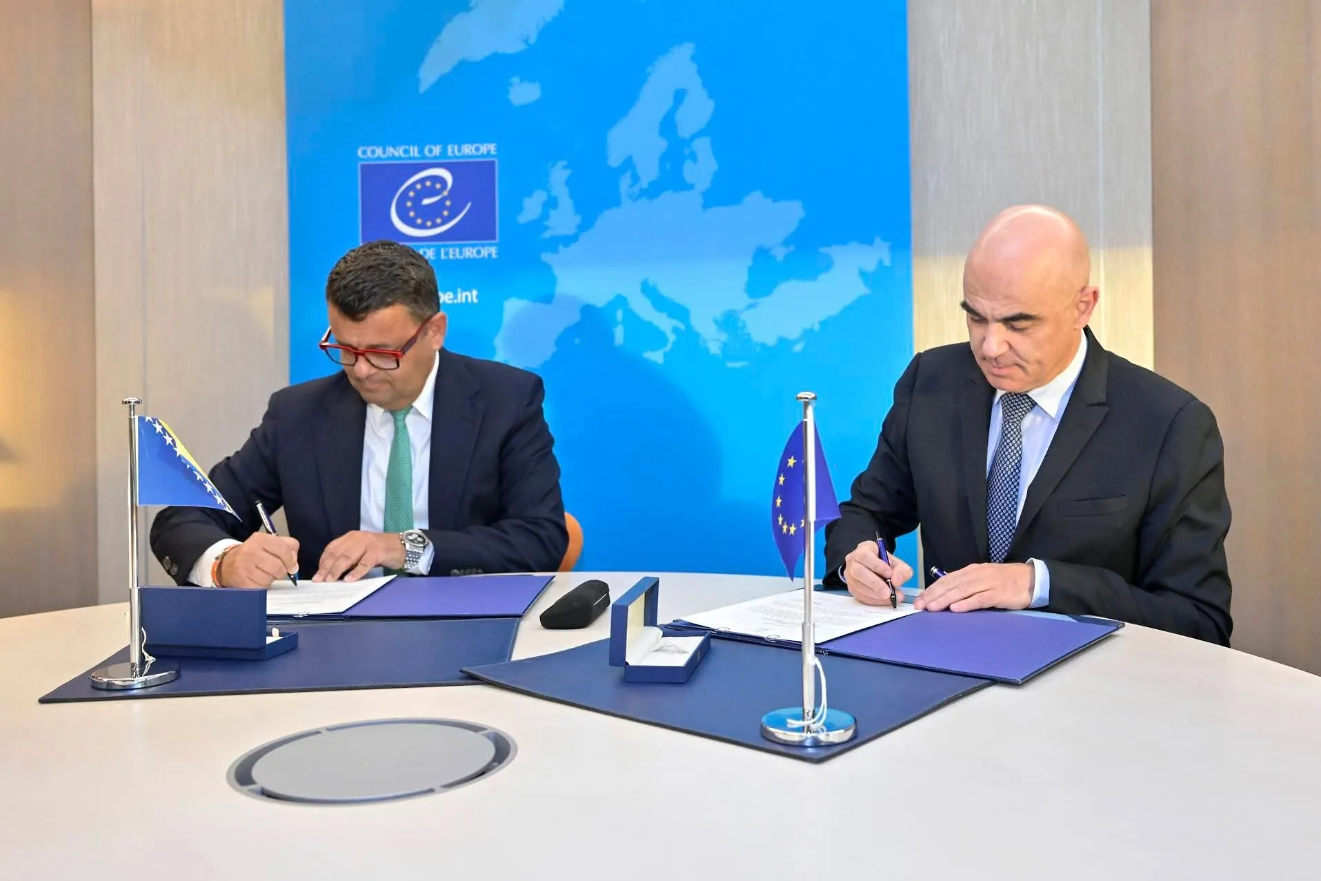 Potpis ministra Hurtića svrstao BiH među države koje oblikuju evropski okvir za sigurnu primjenu umjetne inteligencije