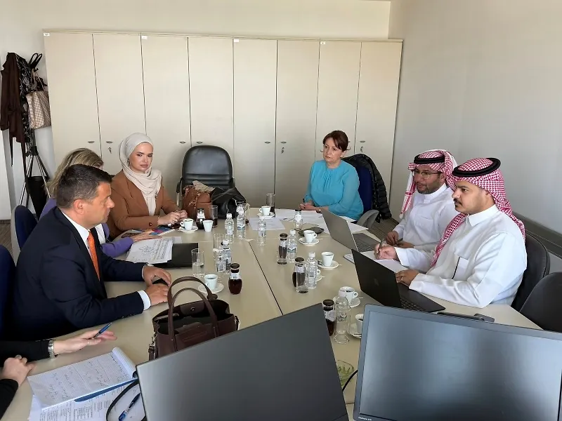 MINISTAR HURTIĆ I SAUDIJSKI FOND ZA RAZVOJ POTVRDILI NASTAVAK SNAŽNE PODRŠKE POVRATNICIMA: OBNOVA DOMOVA SE NASTAVLJA ŠIROM BiH