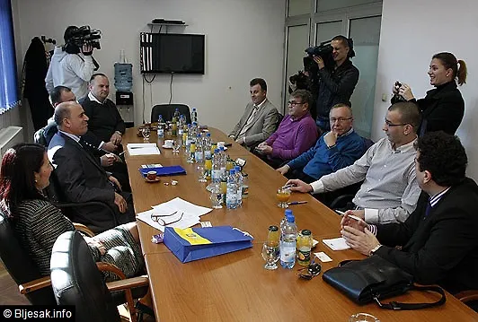 PREDSTAVNIK FIPA-e NA SASTANKU SA AMBASADOROM MAKEDONIJE U BIH