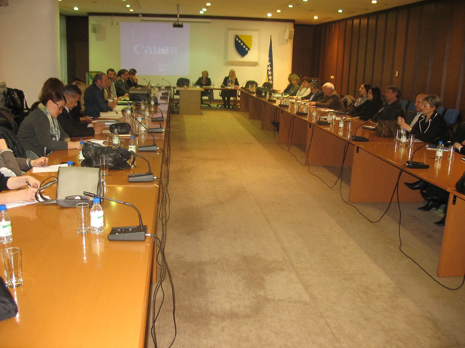 FIPA organizirala Okrugli sto “Problem nepostojanja legalnih deponija za industrijski otpad organskog porijekla u BiH”