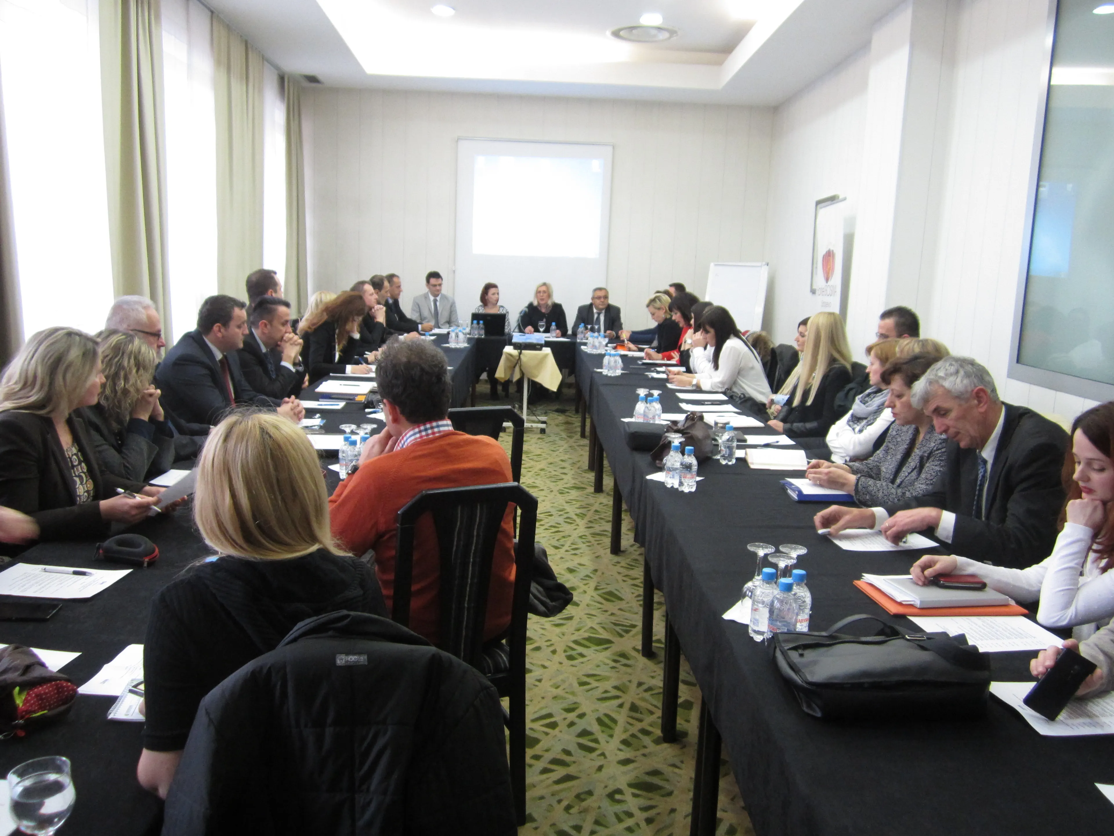 Održan okrugli sto “Prijedlozi i mjere za poboljšanje poslovnog okruženja u Bosni i Hercegovini“