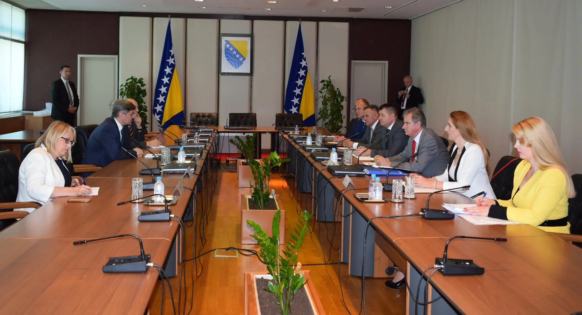 FIPA na sastanku sa predsjedavajućim Vijeća ministara BiH Zvizdićem i ministrom Šarovićem 