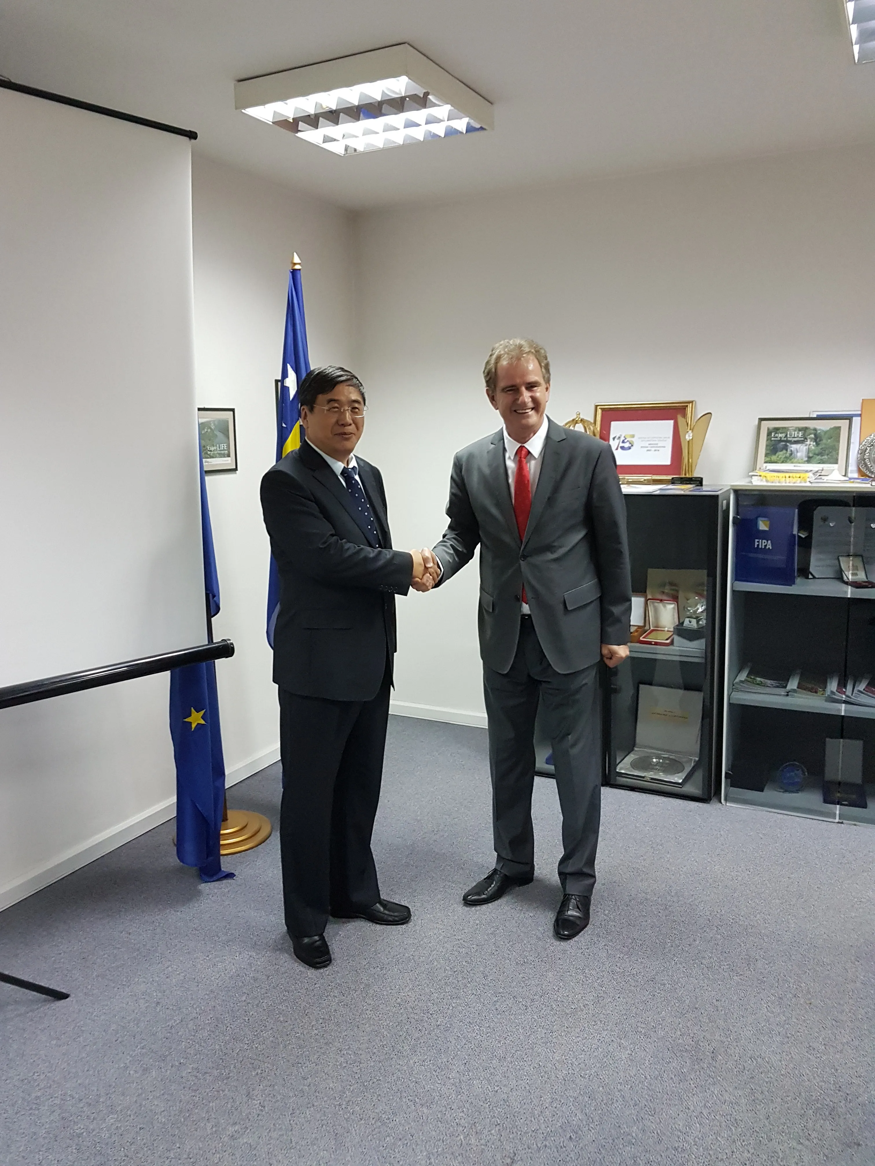 TEHNIČKA EKIPA IZ KINE RADI NA PRIPREMI REALIZACIJE PROJEKTA TE KAMENGRAD