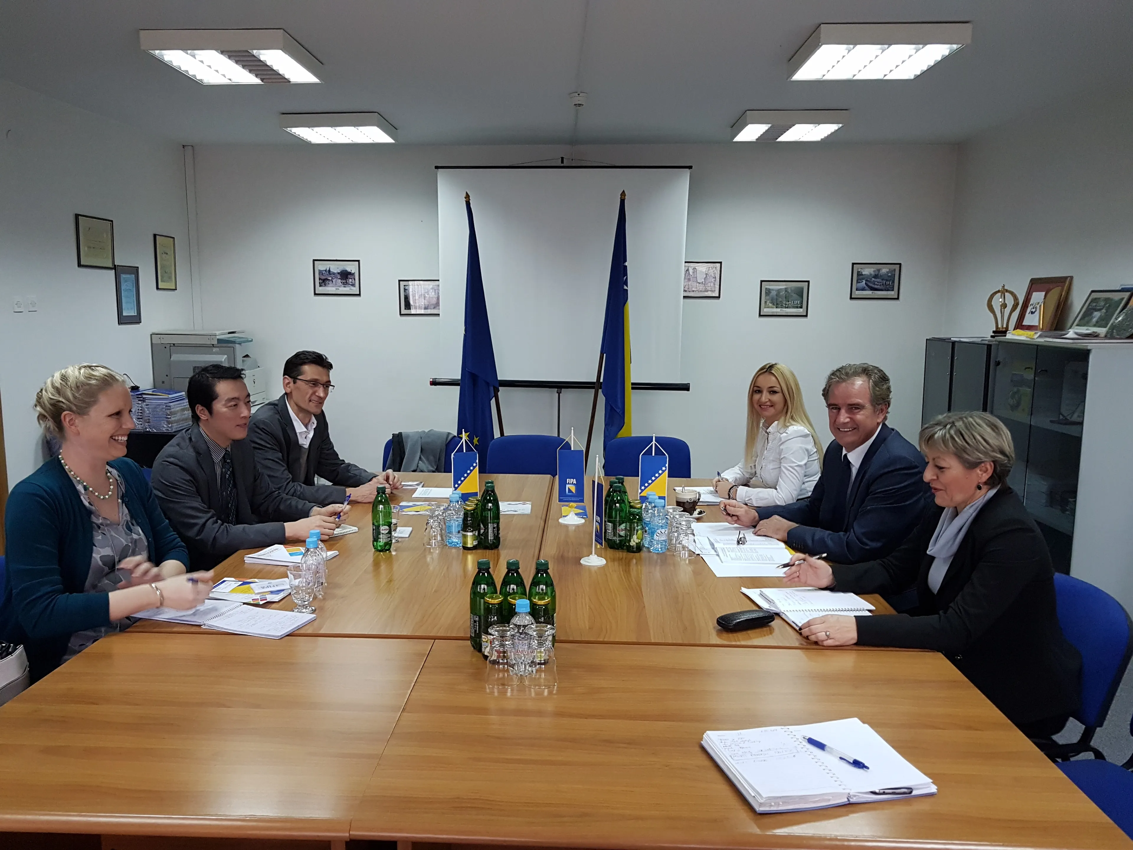 ULOŽITI DODATNE NAPORE ZA POVEĆANJE AMERIČKIH INVESTICIJA U BIH 