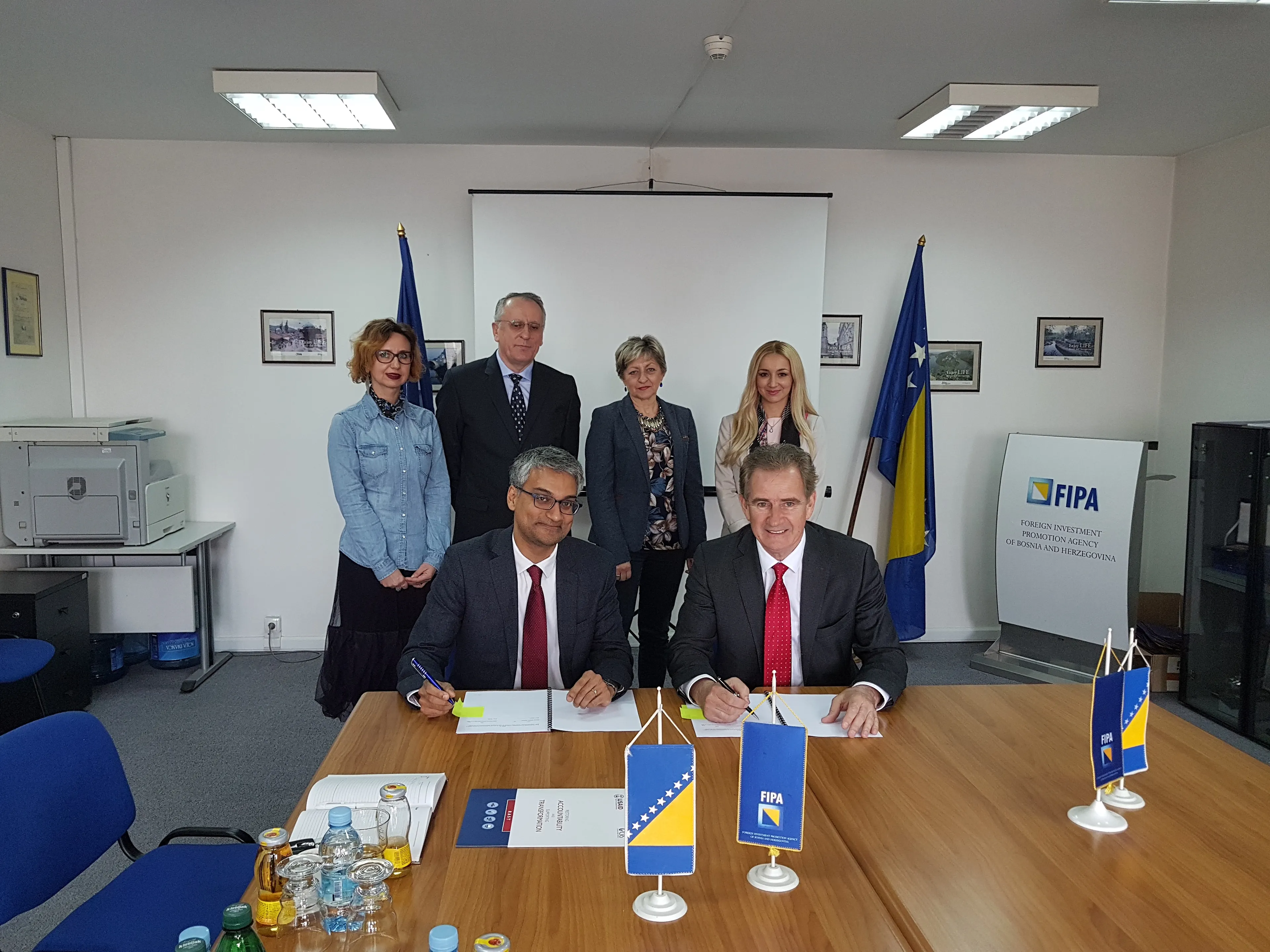 FIPA : POTPISAN MEMORANDUM O SURADNJI S AMERIČKOM NEVLADINOM ORGANIZACIJOM CRS