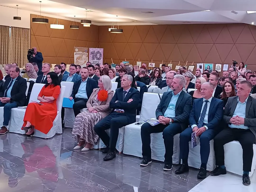 Predstavnici FIPA-e prisustvovali 11.Ekonomskom forumu Žepče