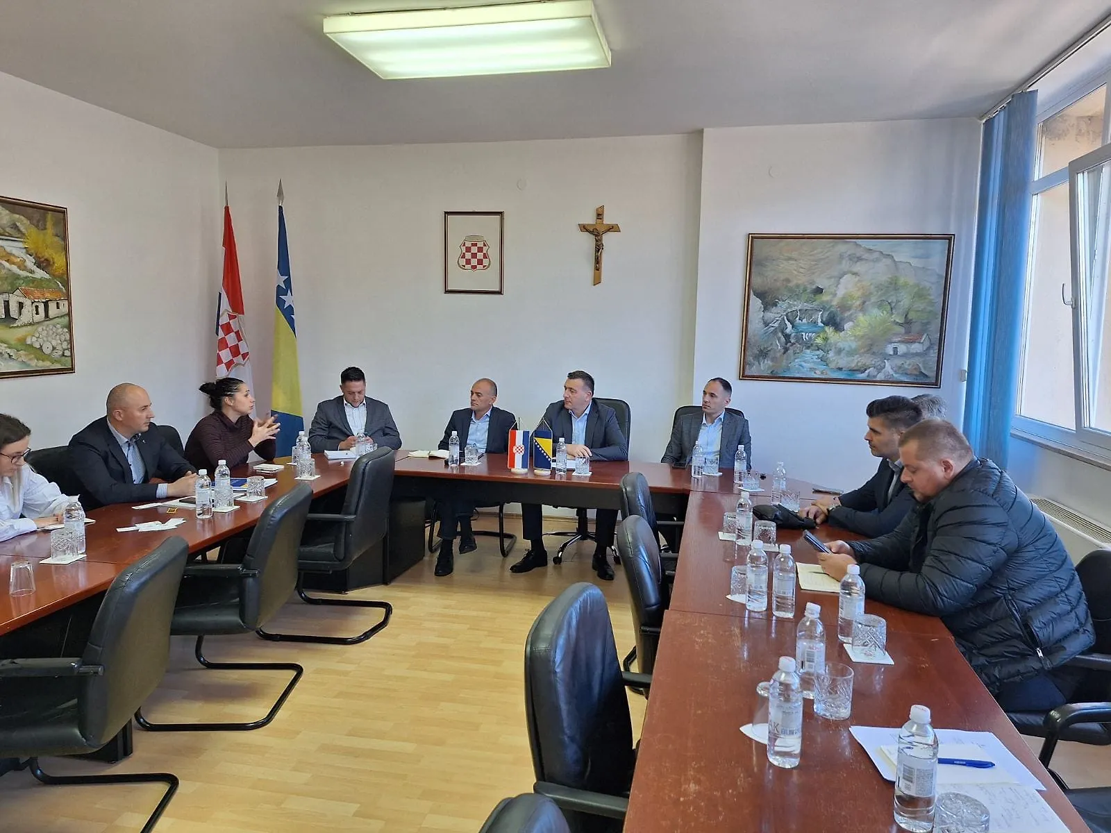 FIPA na sastanku s predsjednikom Vlade i načelnicima općina Zapadnohercegovačkog kantona