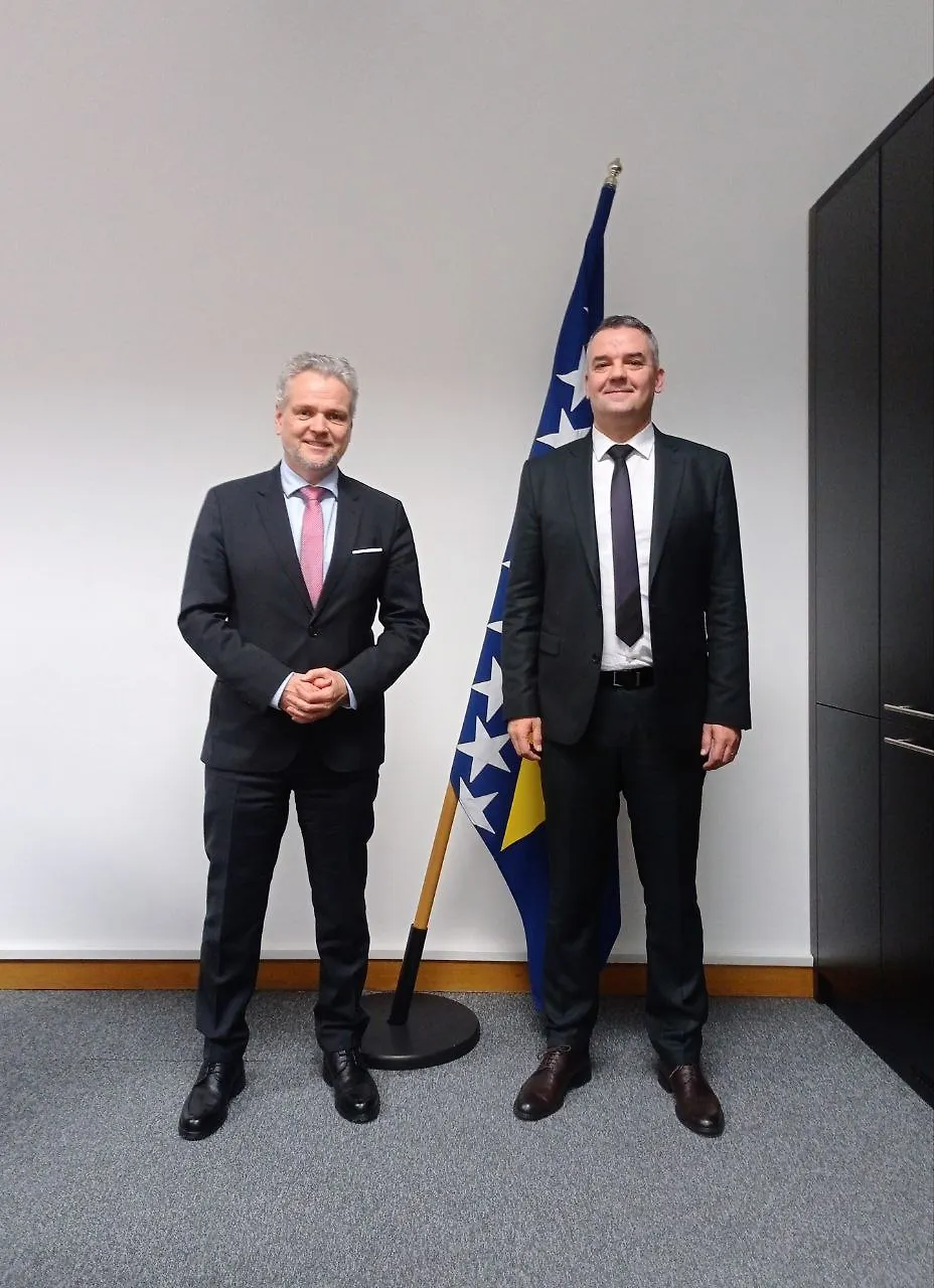 Ministar pravde BiH Davor Bunoza održao sastanak sa šefom izaslanstva EU i specijalnim predstavnikom EU veleposlanikom Johannom Sattlerom