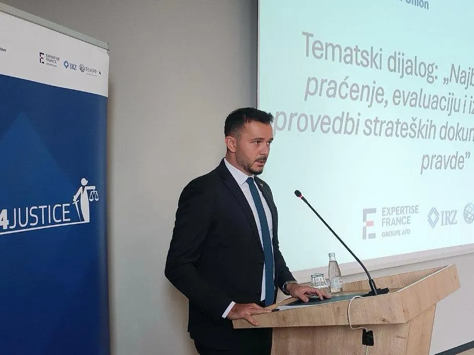 Zamjenik ministra Mahmuzić učestvovao na konferenciji “Najbolje prakse u praćenju, ocjeni i izvještavanju o provođenju strateških dokumenata u oblasti sektora pravde”