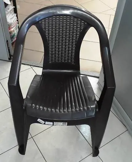 Stolica PVC Atlanta smeđa