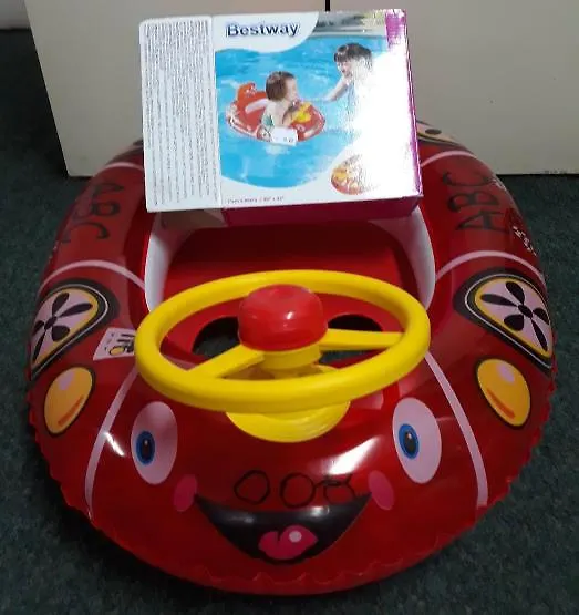 Plutajuće pomagalo sa sjedalicom
