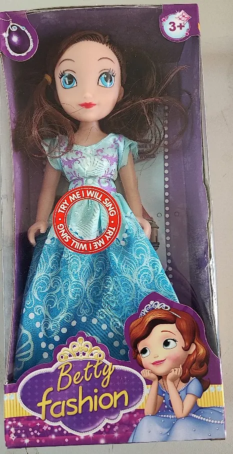 Igračka lutka „Betty Fashion“