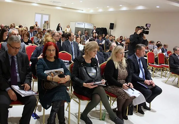 Галерија 1