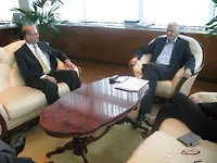 Chairman of the Council of Ministers receives Swedish Ambassador