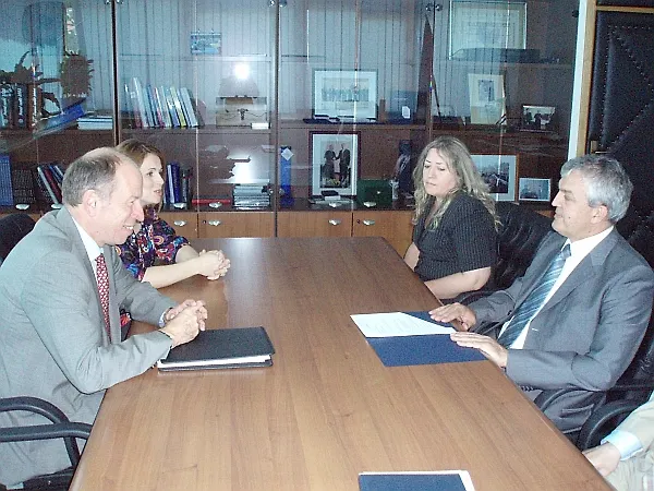 Министар Вранкић разговарао с новоименованим холандским амбасадором у БиХ 
       
