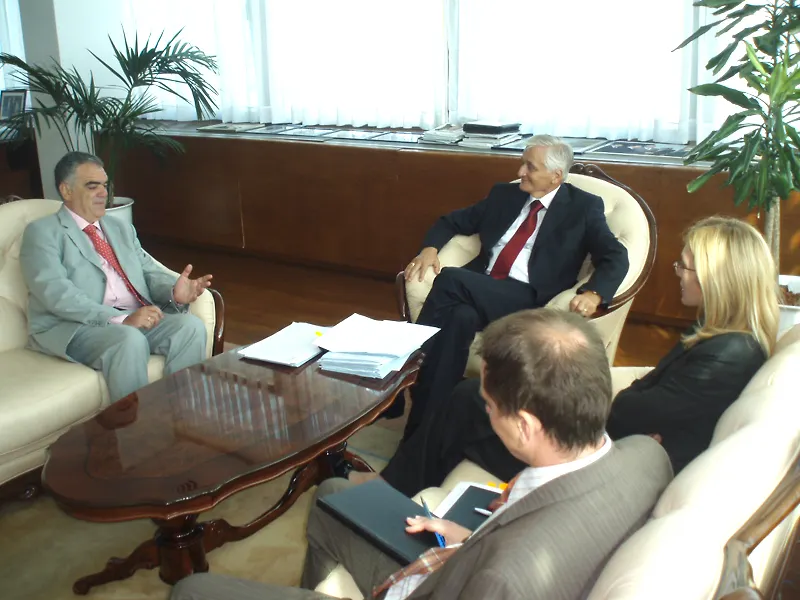 Chairman of the Council of Ministers of B-H Receives 
Head of the Delegation of European Commission in B-H
