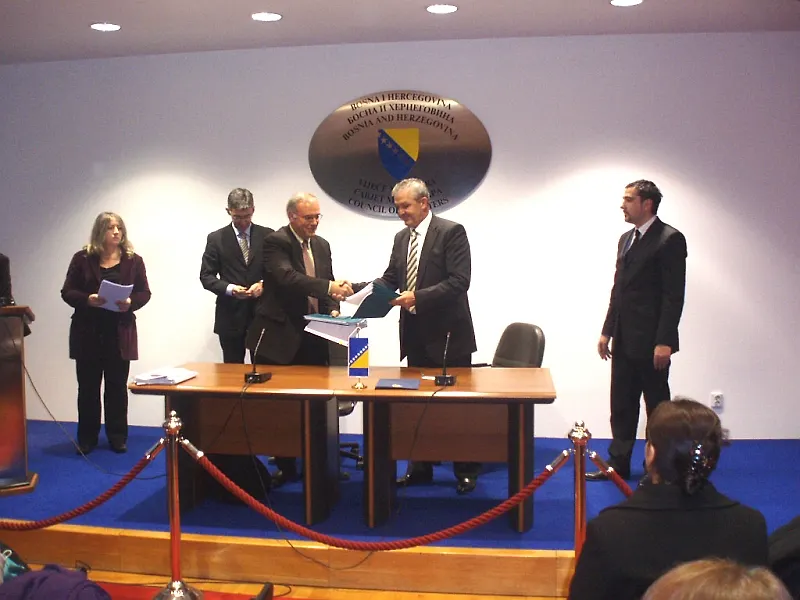 BiH-IFAD:   Potpisan Sporazum o zajmu za Projekt poboljšanja životnih uvjeta na selu  između 