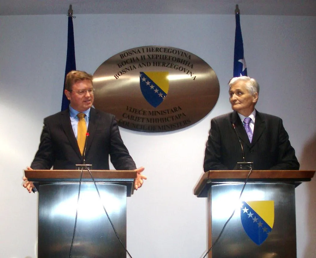 Predsjedavajući Špirić i evropski komesar za proširenje File 