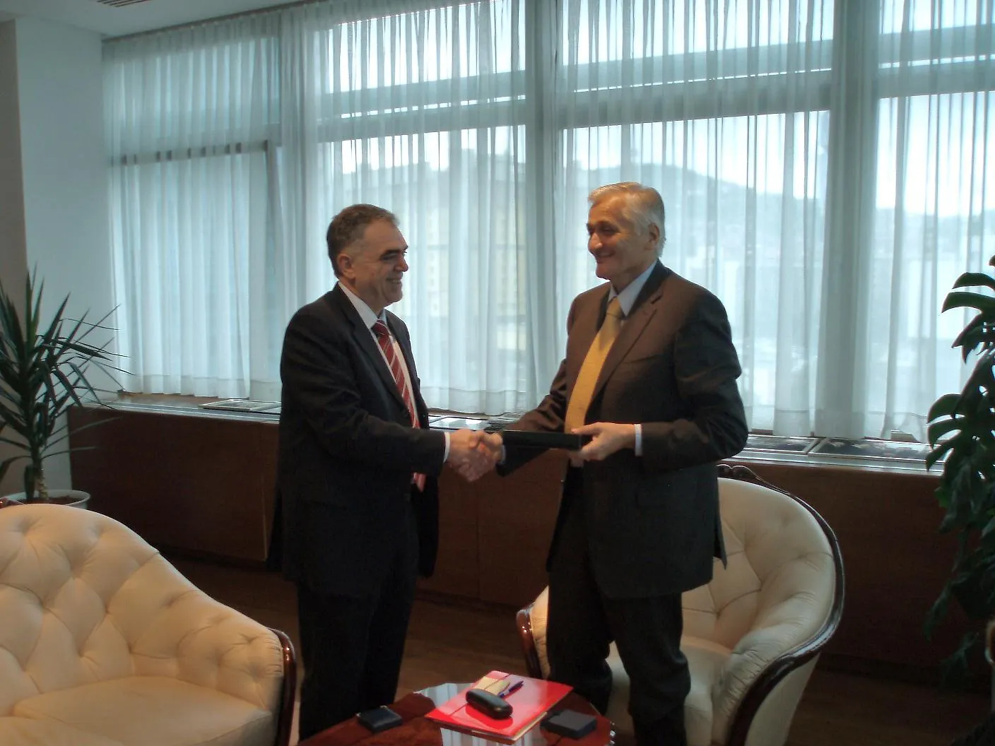 Predsjedavajući Vijeća ministara BiH primio u oproštajnu posjetu šefa Delegacije EU